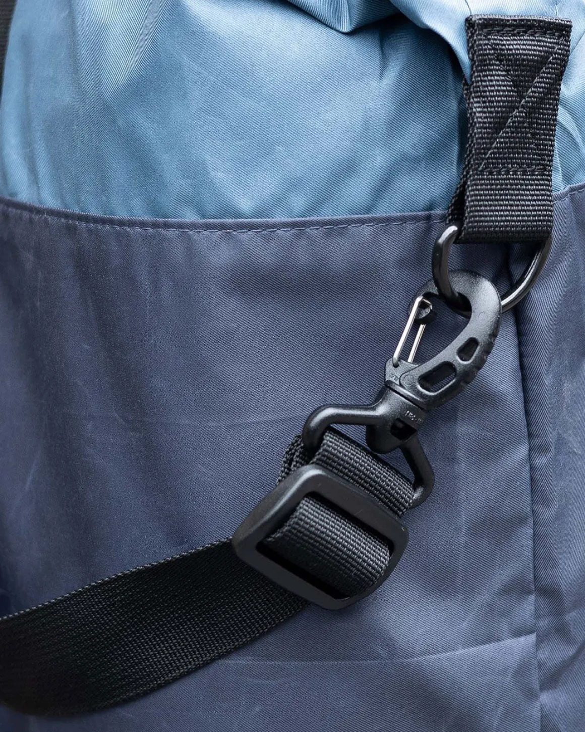 BOLSA AZUL FRANCIS FOLDABLE PROPERTY OF