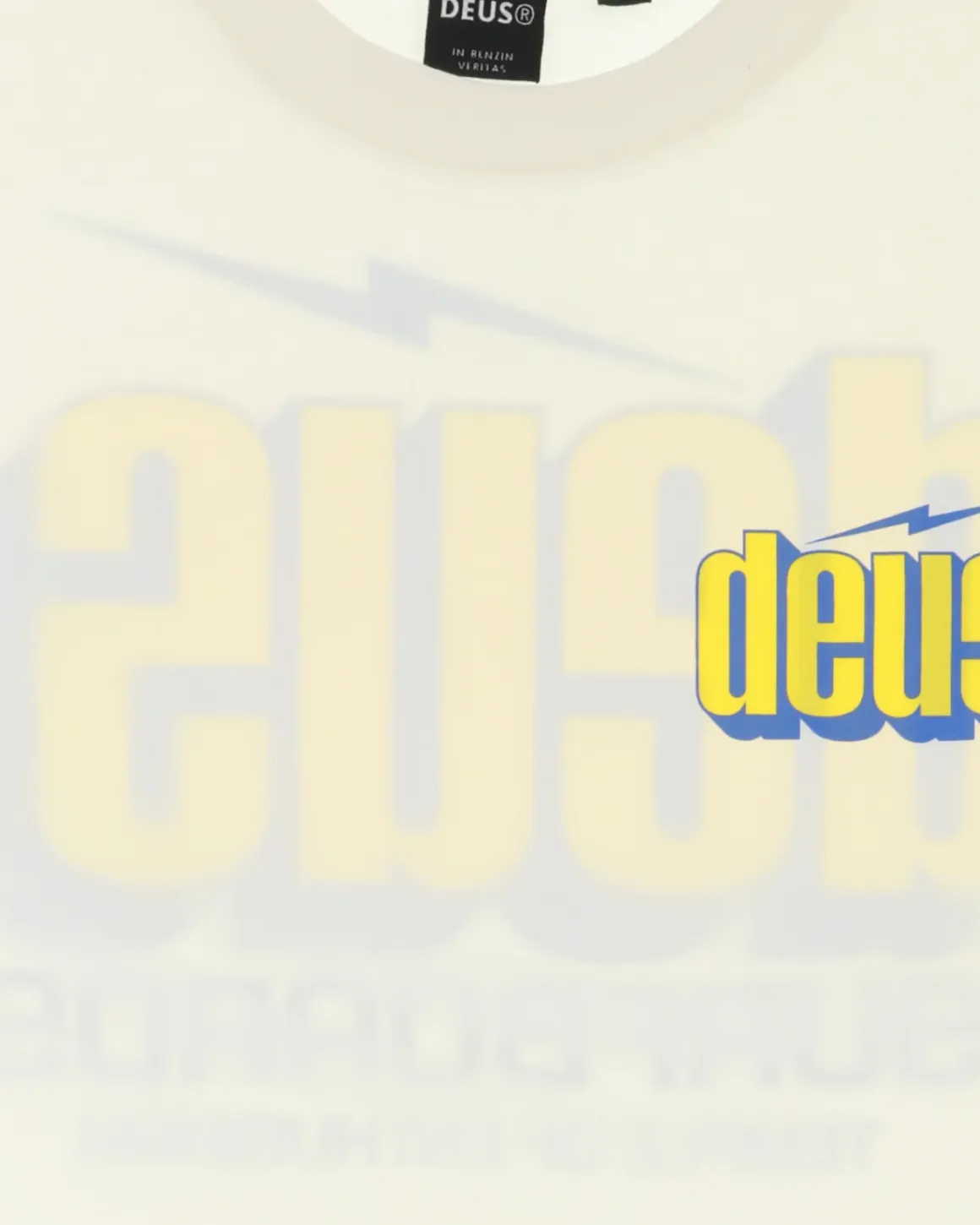 CAMISETA DEUS