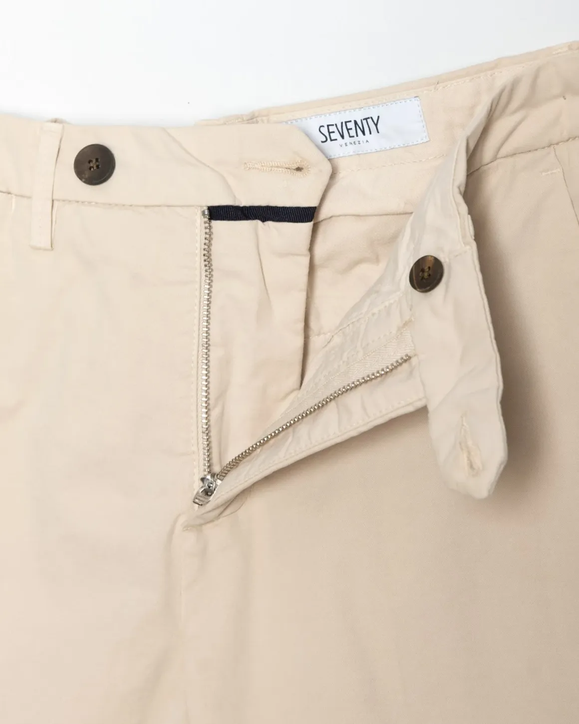 PANTALÓN CHINO SEVENTY
